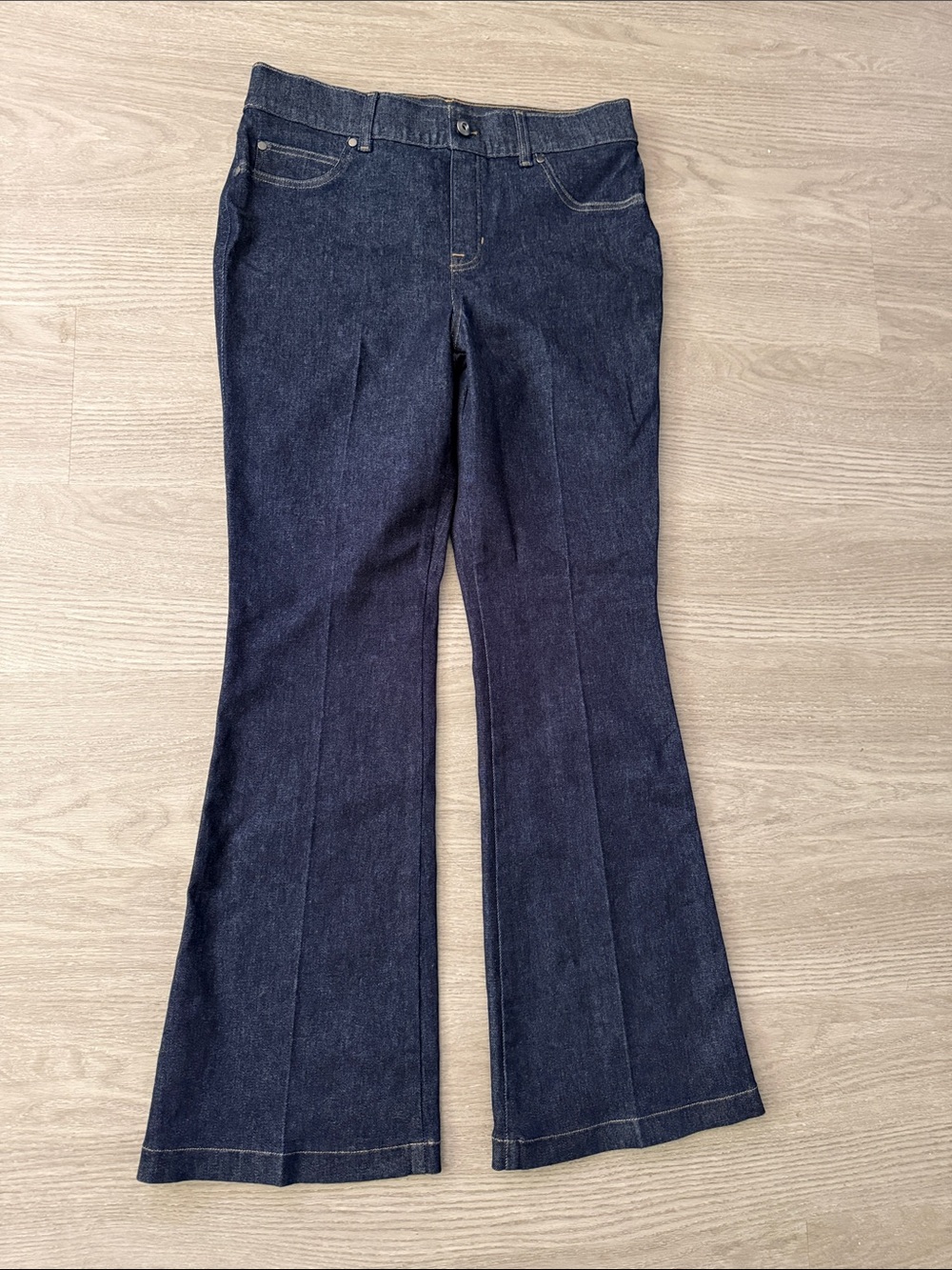 New Spanx Jeans Women's L Denim Flare High Rise Shaping Slimming Dark Wash
